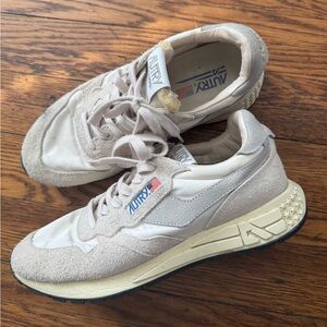 AURIY Men's Athletic Sneakers in Light Beige Suede-Trim